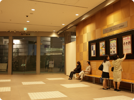 太成倉庫創業の地、千住の新しい顔。THEATRE1010１